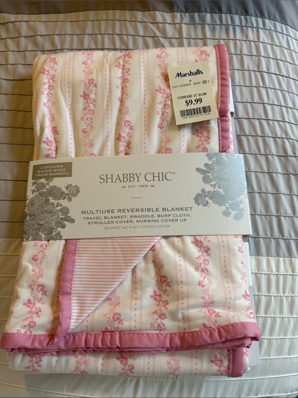 ✨BRAND NEW✨ SHABBY CHIC REVERSIBLE BLANKET